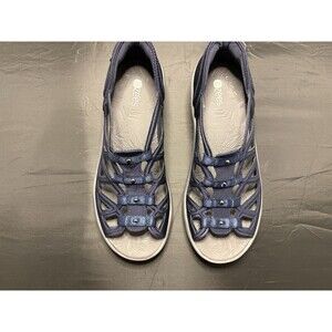 Bzees Women's Sapphire Washable Sandals Navy Size 9 Wide Pair of Shoes No Box